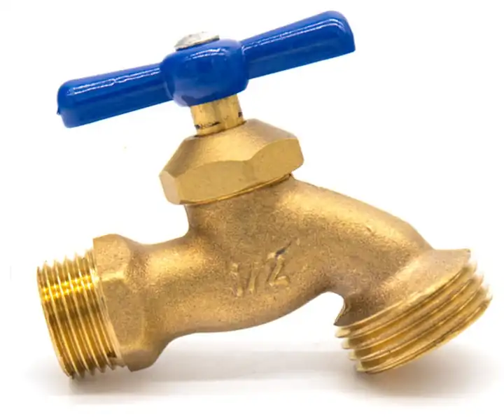 Llave de chorro 3/4" bronce
